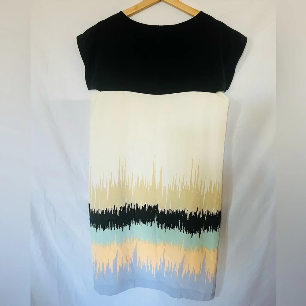 Tibi Silk Shift Dress 10 Black Cream Abstract Print Cap Sleeve Mini - Picture 5 of 6